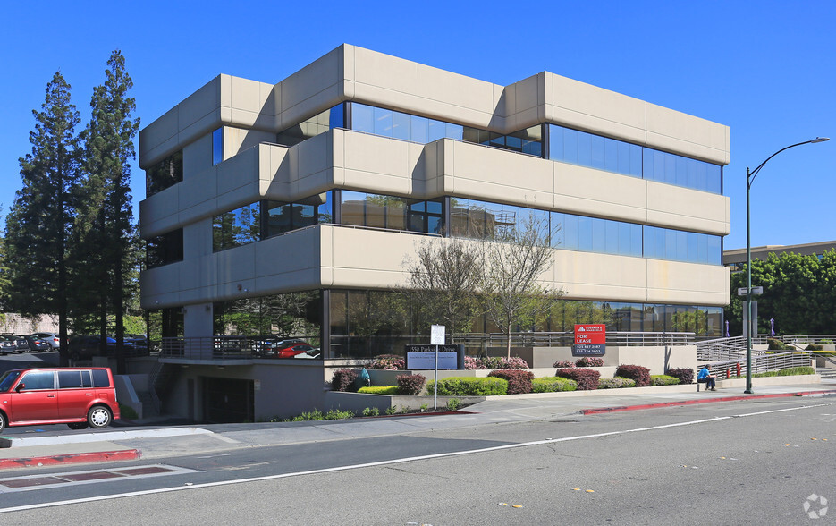 1550 Parkside Dr, Walnut Creek, CA à louer - Photo de l’immeuble – Image 2 sur 2