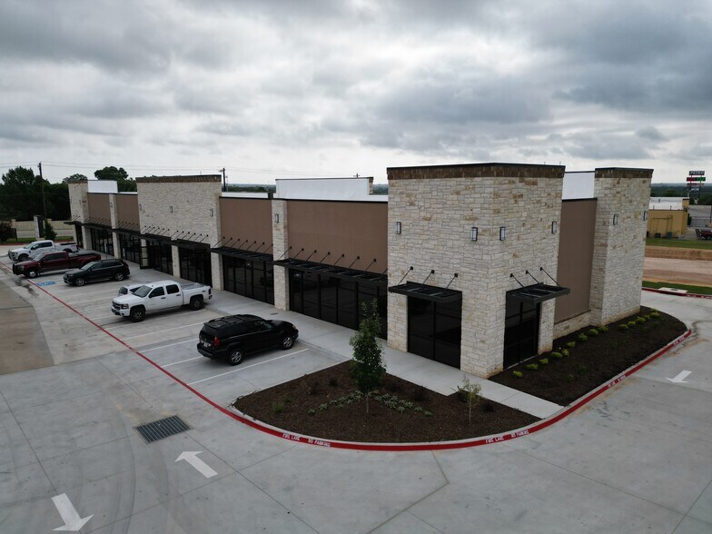 1800 Santa Fe Dr, Weatherford, TX à louer - Photo de l’immeuble – Image 3 sur 7