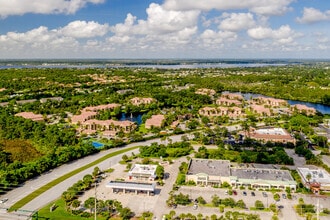 3817 NW Mediterranean Ln, Jensen Beach, FL - Vue aérienne vue de carte - Image1
