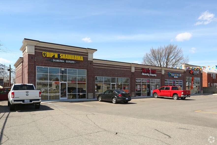 8175-8255 N Telegraph Rd, Dearborn Heights, MI à vendre - Photo principale – Image 1 sur 1