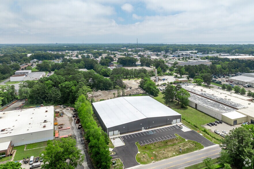 324 E St, Hampton, VA à louer - Photo de l’immeuble – Image 1 sur 13