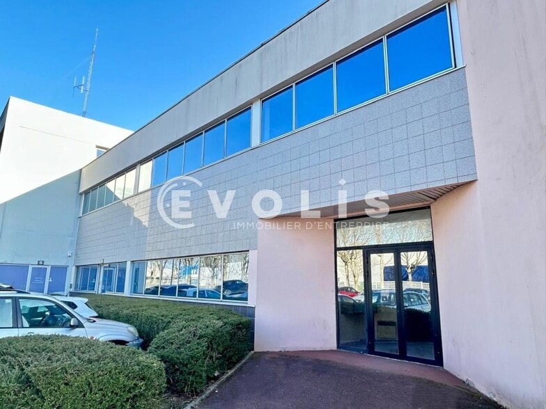 Bureau dans Grigny à vendre - Photo de l’immeuble – Image 1 sur 6
