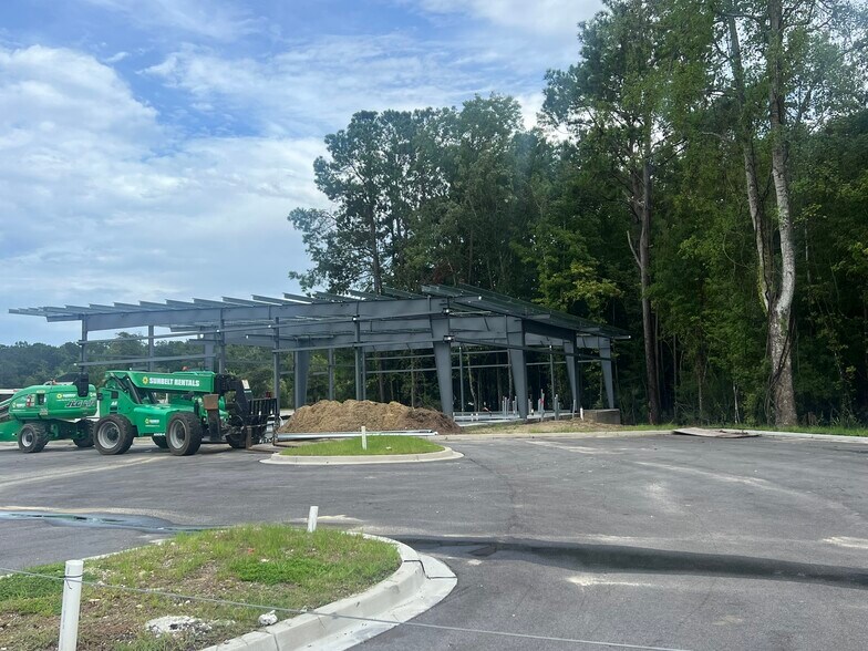355 Faison Rd, Mount Pleasant, SC à louer - Photo de l’immeuble – Image 1 sur 4