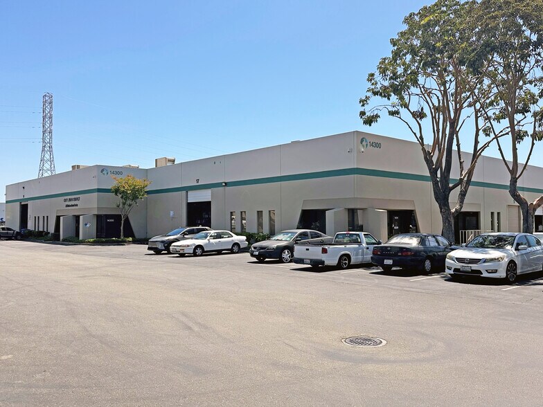 14054-14072 Catalina St, San Leandro, CA à louer - Photo de l’immeuble – Image 1 sur 4