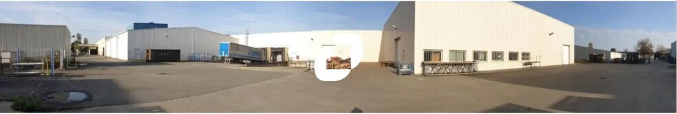 Local d’activités dans Nantes à louer - Photo de l’immeuble – Image 1 sur 9