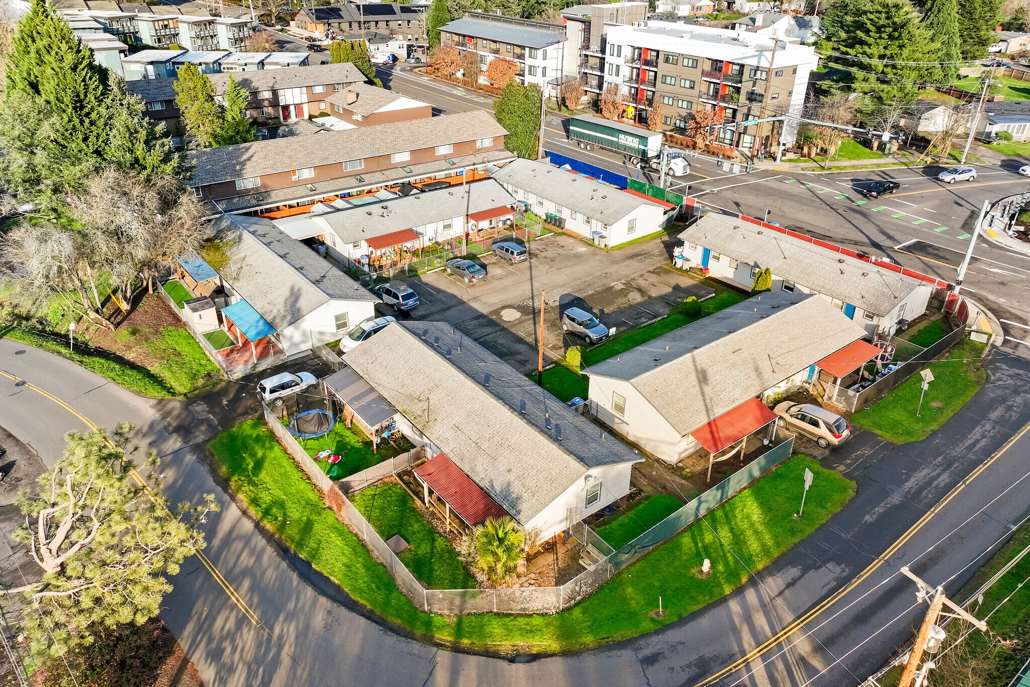 12437 SW Hall Blvd, Tigard, OR à vendre Photo principale– Image 1 sur 9