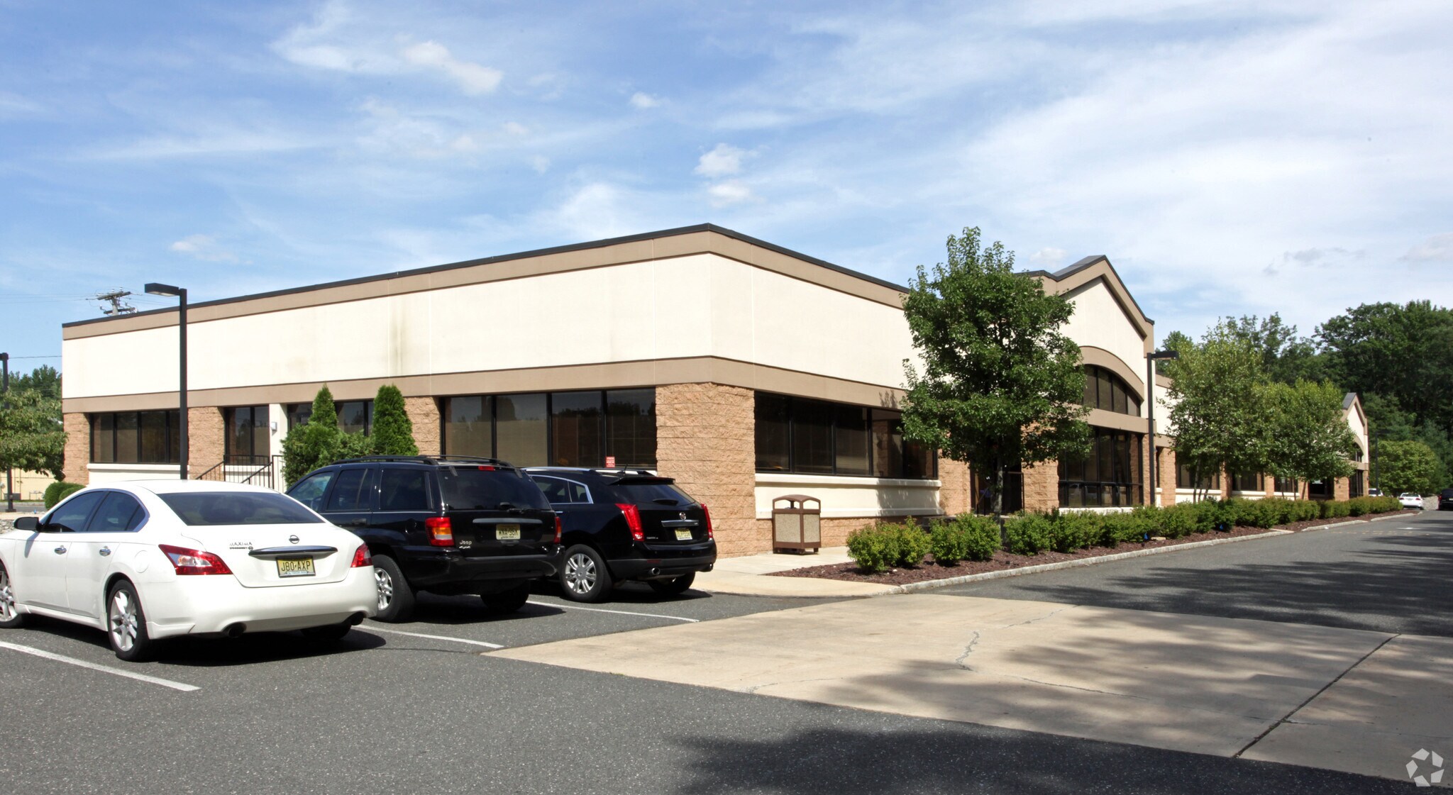 50 US Highway 9, Morganville, NJ à louer Photo principale– Image 1 sur 6