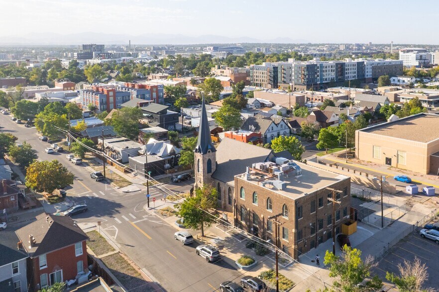 910 Galapago St, Denver, CO à louer - Photo de l’immeuble – Image 2 sur 32