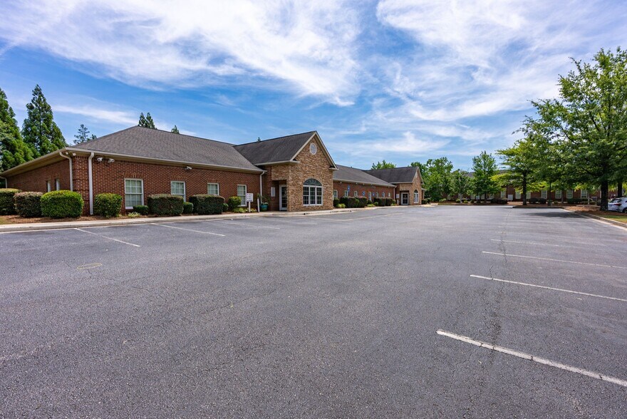 1500 Langford Dr, Watkinsville, GA à vendre - Photo de l’immeuble – Image 2 sur 62