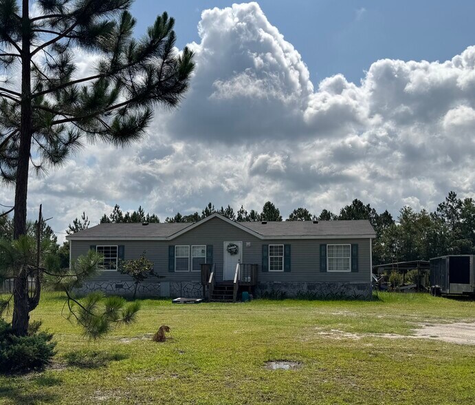 1940 Danielle Dr, Waycross, GA à vendre - Photo principale – Image 1 sur 15