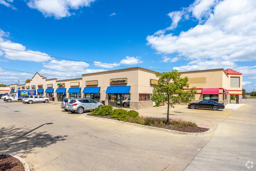 3701 E 14th St, Des Moines, IA à louer - Photo de l’immeuble – Image 2 sur 2