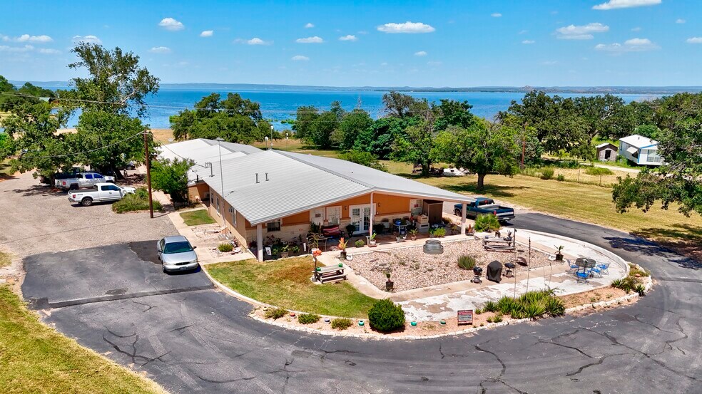 930 Ranch Road 261, Buchanan Dam, TX à vendre - Photo principale – Image 1 sur 29