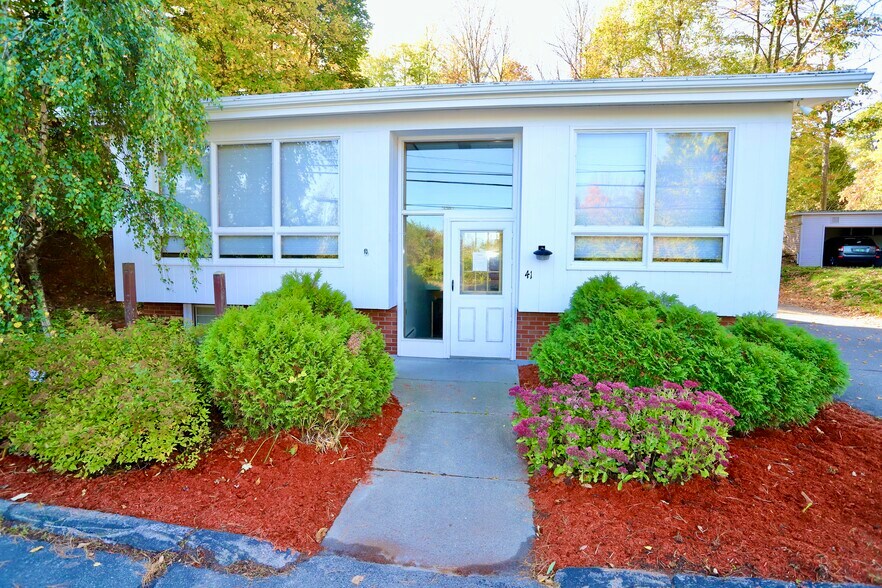 41 Highland Ave, Newport, VT à vendre - Photo de l’immeuble – Image 3 sur 18