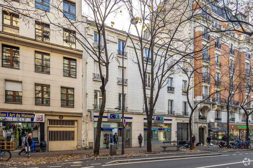 Bureau dans Paris à vendre - Photo de l’immeuble – Image 2 sur 12