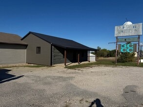 25805 Highway 17, Waynesville, MO à louer Photo de l’immeuble– Image 2 sur 7