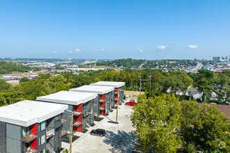 2950 Summit St, Kansas City, MO - Vue aérienne  vue de carte - Image1