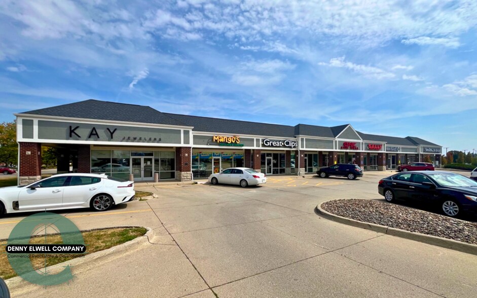 2005 SE Delaware Ave, Ankeny, IA à louer - Photo principale – Image 1 sur 20