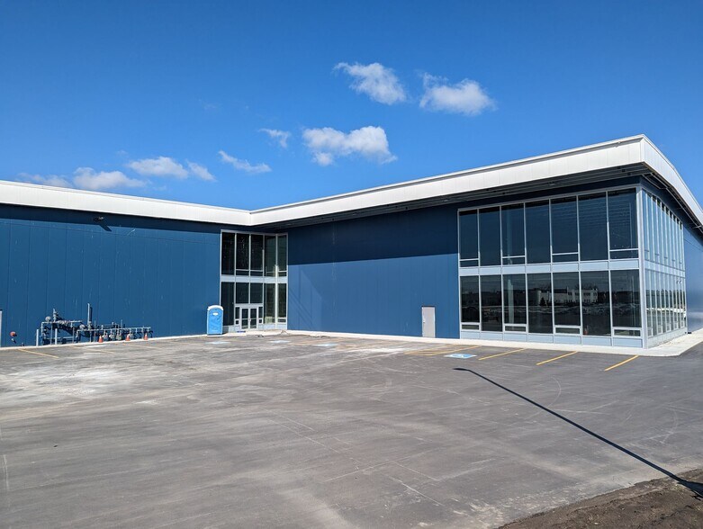 800 Innovation Dr, Kingston, ON à louer - Photo de l’immeuble – Image 3 sur 8