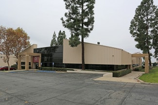 Plus de détails pour 2022-2066 W 11th St, Upland, CA - Industriel/Logistique à louer