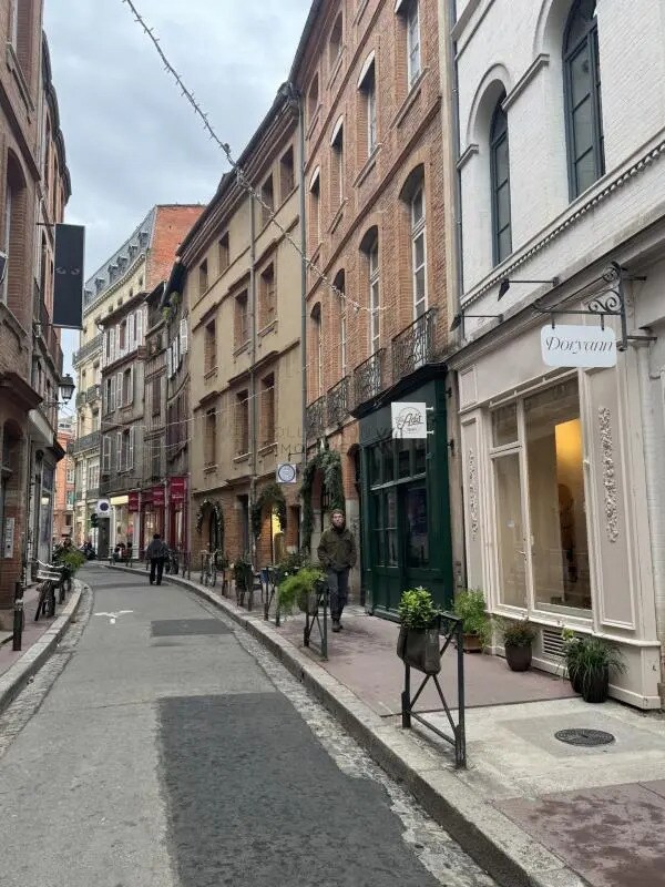 Plus de détails pour Local commercial à louer