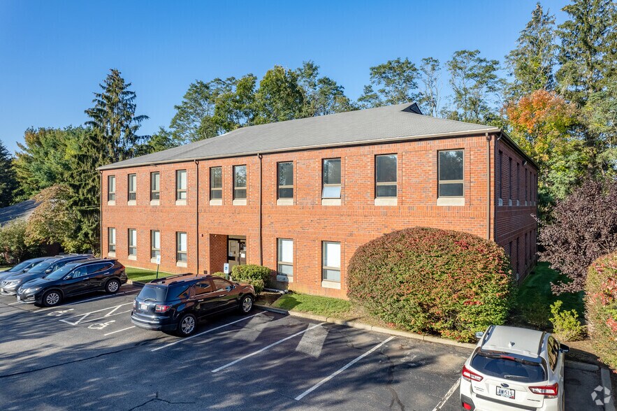 875 Centerville Rd, Warwick, RI à vendre - Photo de l’immeuble – Image 3 sur 7