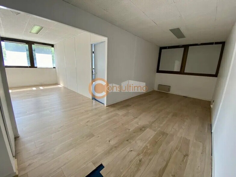 Bureau dans Mérignac à louer - Photo de l’immeuble – Image 2 sur 5
