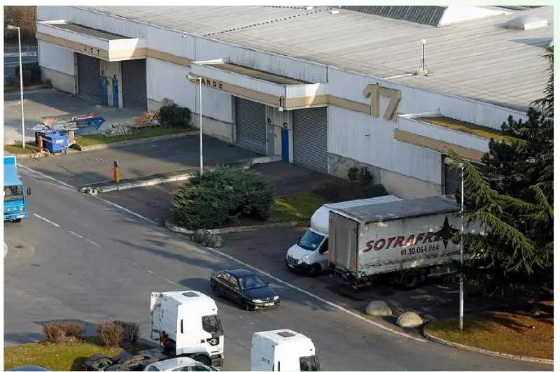 3 A, Aulnay-sous-Bois à louer - Photo de l’immeuble – Image 2 sur 3