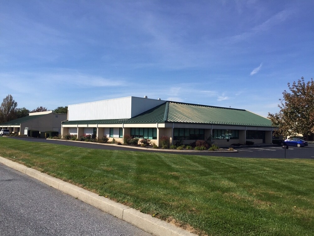 5060 Ritter Rd, Mechanicsburg, PA à vendre Photo principale– Image 1 sur 4