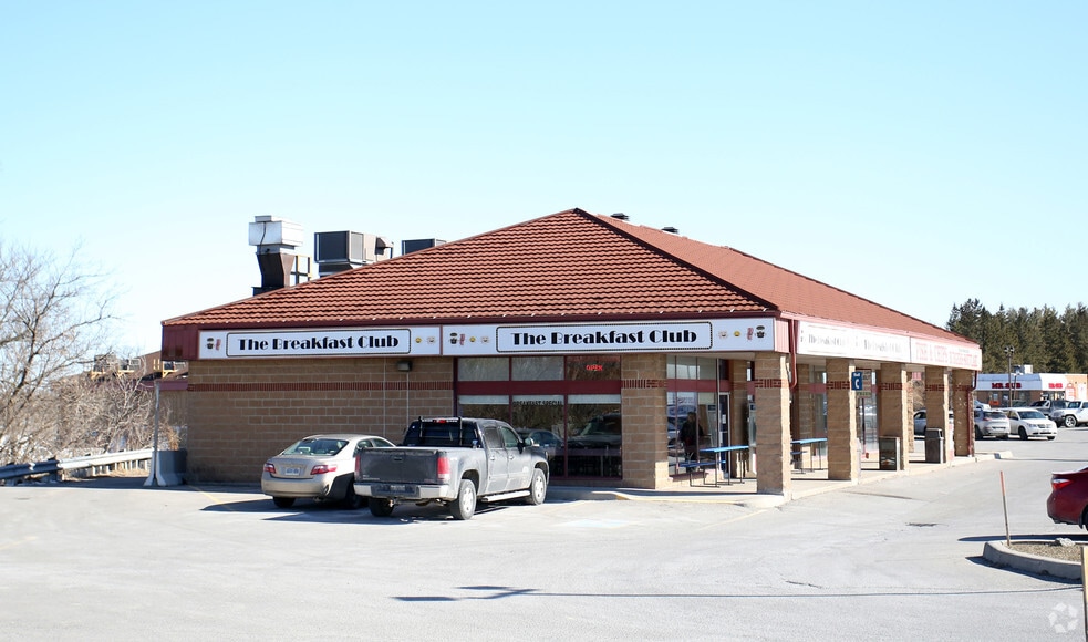 6048 Hwy-9, King, ON à louer - Photo principale – Image 1 sur 7
