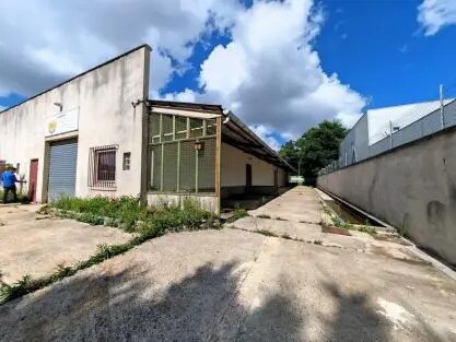 Industriel/Logistique dans Méry-sur-Oise à vendre Photo de l’immeuble– Image 1 sur 10