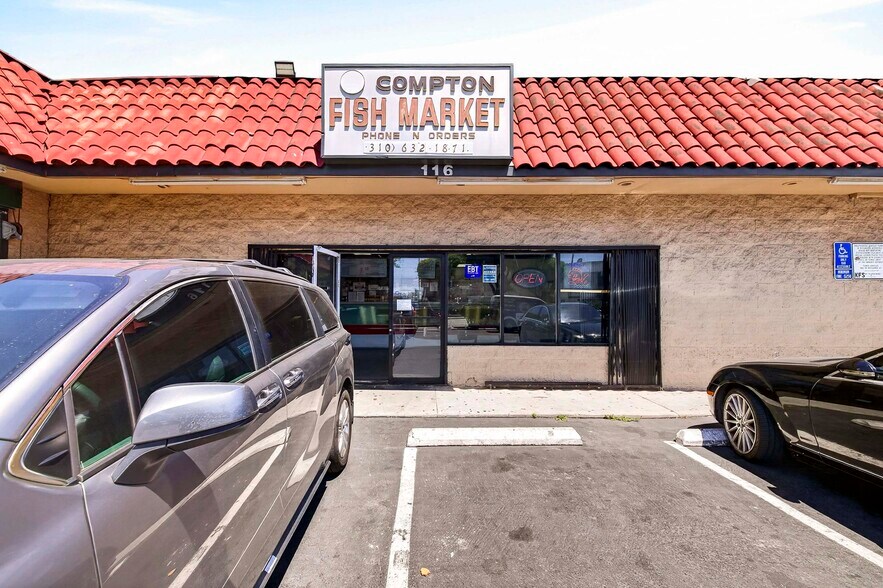 108-120 N Long Beach Blvd, Compton, CA à vendre - Photo de l’immeuble – Image 3 sur 14