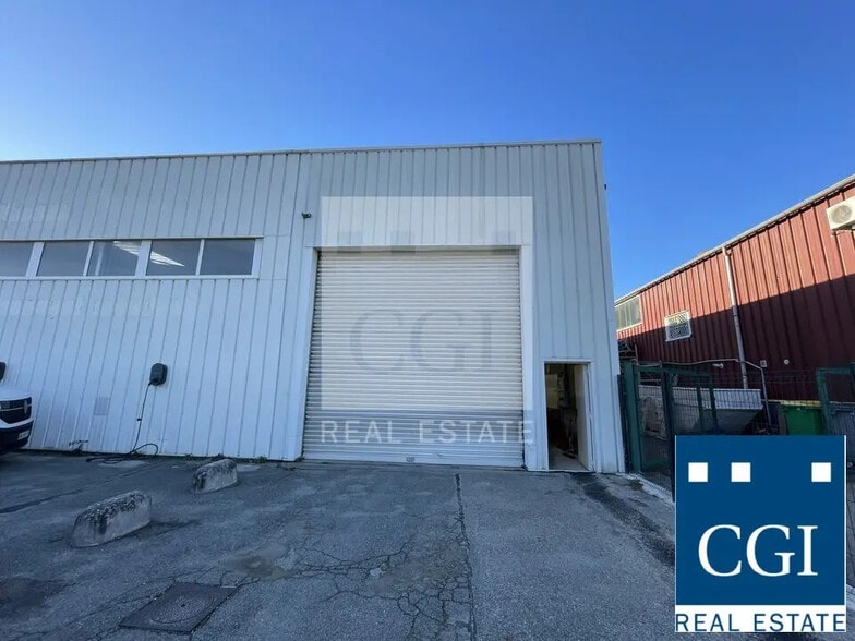 Industriel/Logistique dans Le Pont-de-Claix à louer - Photo de l’immeuble – Image 3 sur 5