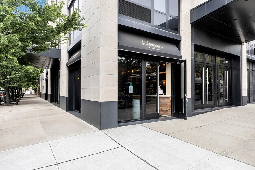 2740 21st St, Long Island City, NY à louer - Photo de l’immeuble – Image 3 sur 11