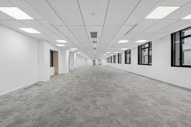25-27 Rue D'Astorg, Paris à louer - Photo de l’immeuble – Image 2 sur 16
