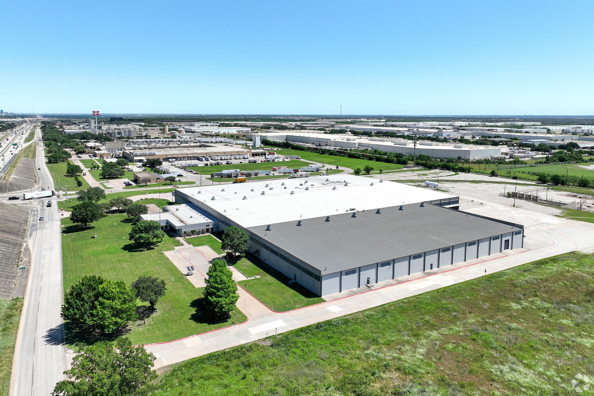 7901 South Fwy, Fort Worth, TX à louer Aérien– Image 1 sur 24