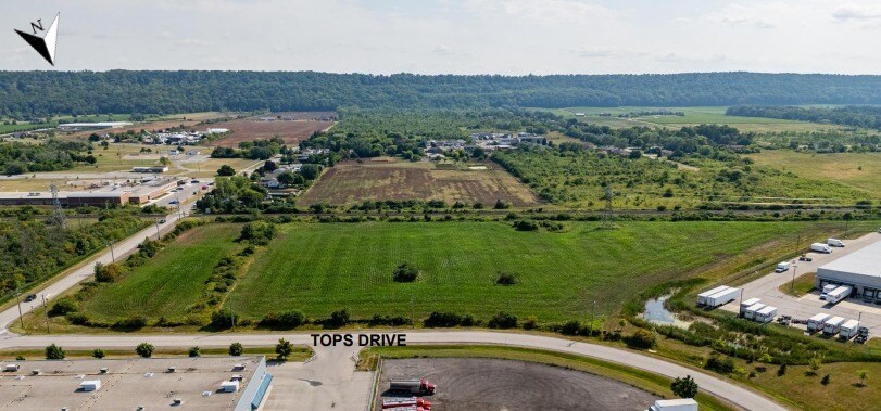 Tops Dr, Grimsby, ON à vendre - Aérien – Image 2 sur 5