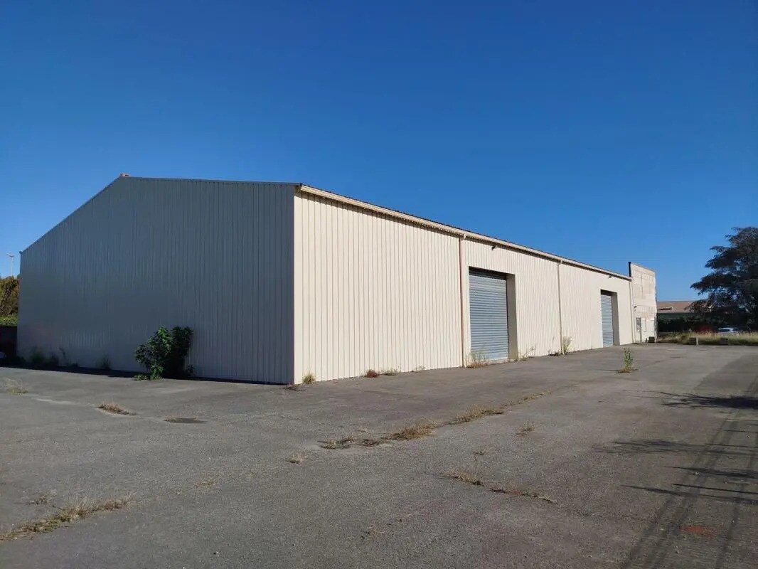 Local d'activités dans Colomiers à vendre Photo de l’immeuble– Image 1 sur 11