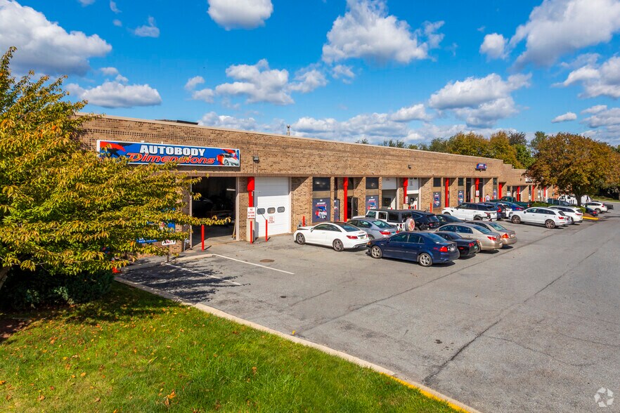 7537-7583 Rickenbacker Dr, Gaithersburg, MD à louer - Photo de l’immeuble – Image 2 sur 3