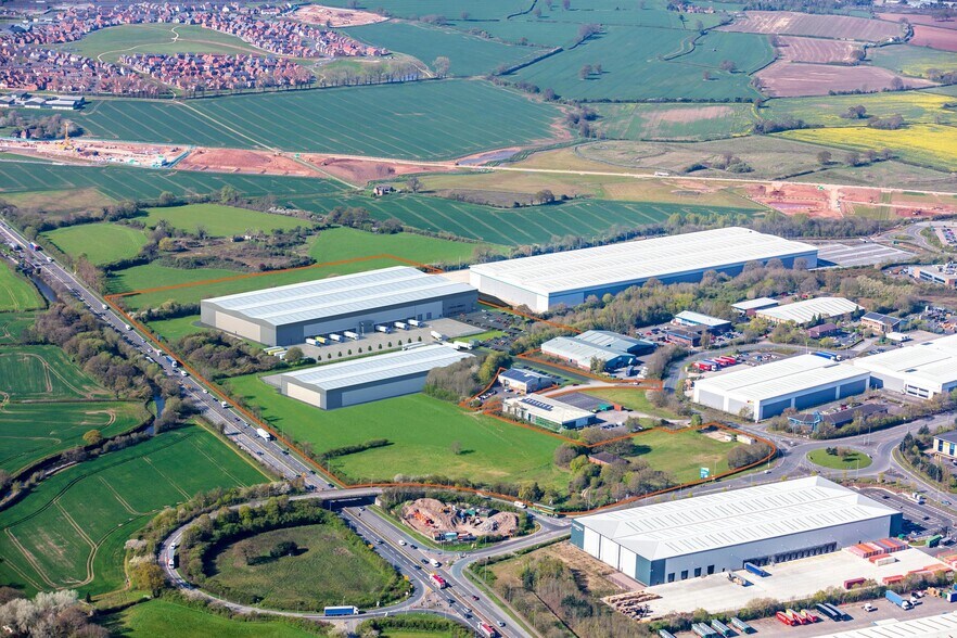 Wellington Crescent, Lichfield à louer - Photo de l’immeuble – Image 2 sur 5