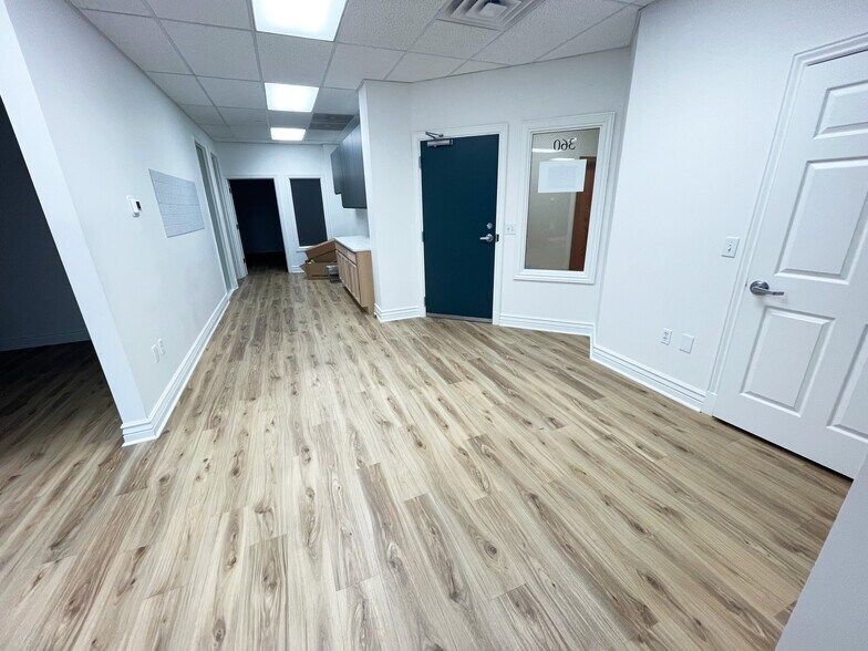 250 W Center St, Provo, UT à louer - Photo de l’immeuble – Image 3 sur 16