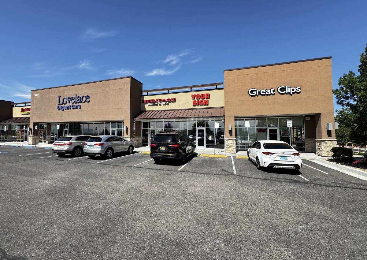 1800 Unser Blvd NW, Albuquerque, NM à louer Photo de l’immeuble– Image 1 sur 8