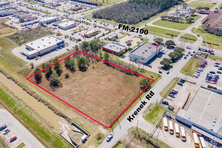 Krenek Rd, Crosby, TX à vendre - Photo de l’immeuble – Image 2 sur 11