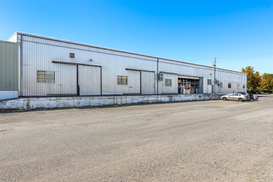 265 Boeing Ave, Chico, CA à louer - Photo de l’immeuble – Image 2 sur 10