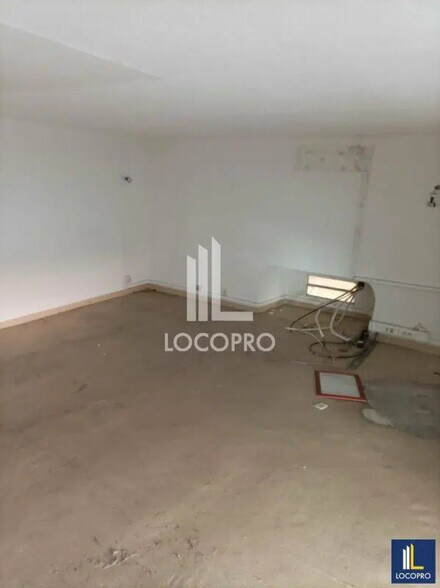 Local commercial dans Nice à louer - Photo de l’immeuble – Image 3 sur 6