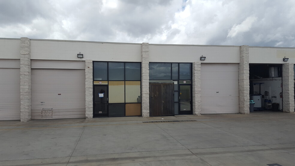 14701 Arminta St, Panorama City, CA à louer - Photo de l’immeuble – Image 2 sur 4