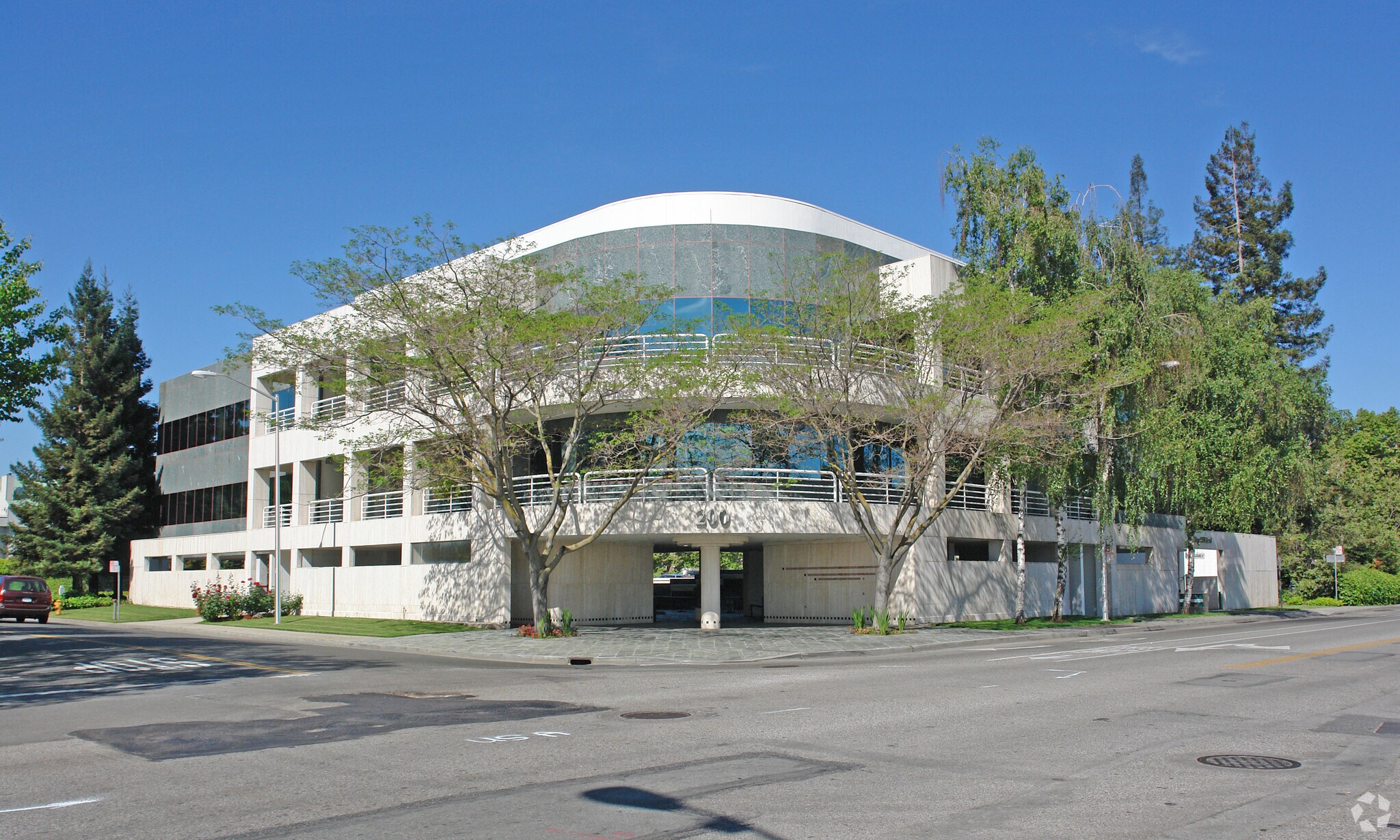 200 Page Mill Rd, Palo Alto, CA à louer Photo de l’immeuble– Image 1 sur 5