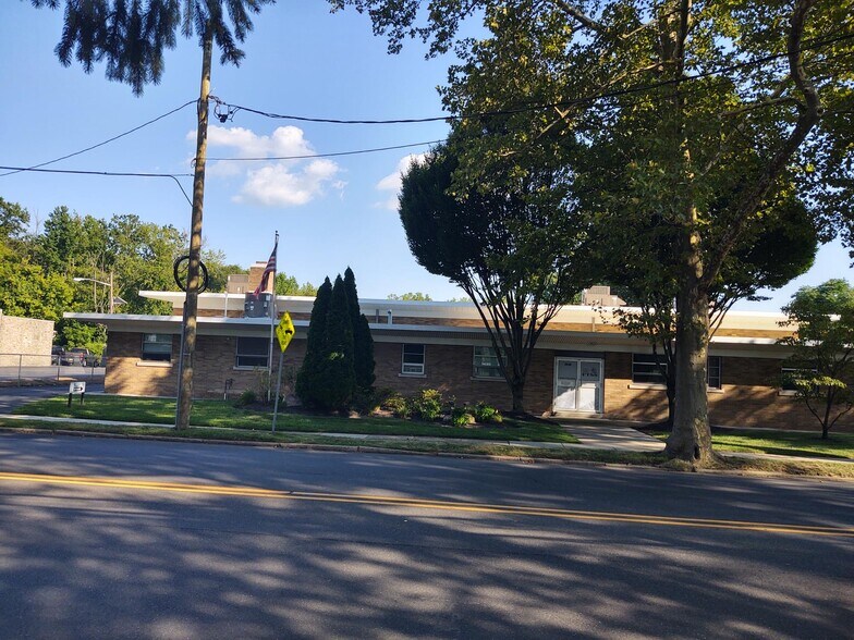 1949 Hamilton Ave, Hamilton, NJ à vendre - Photo de l’immeuble – Image 1 sur 15