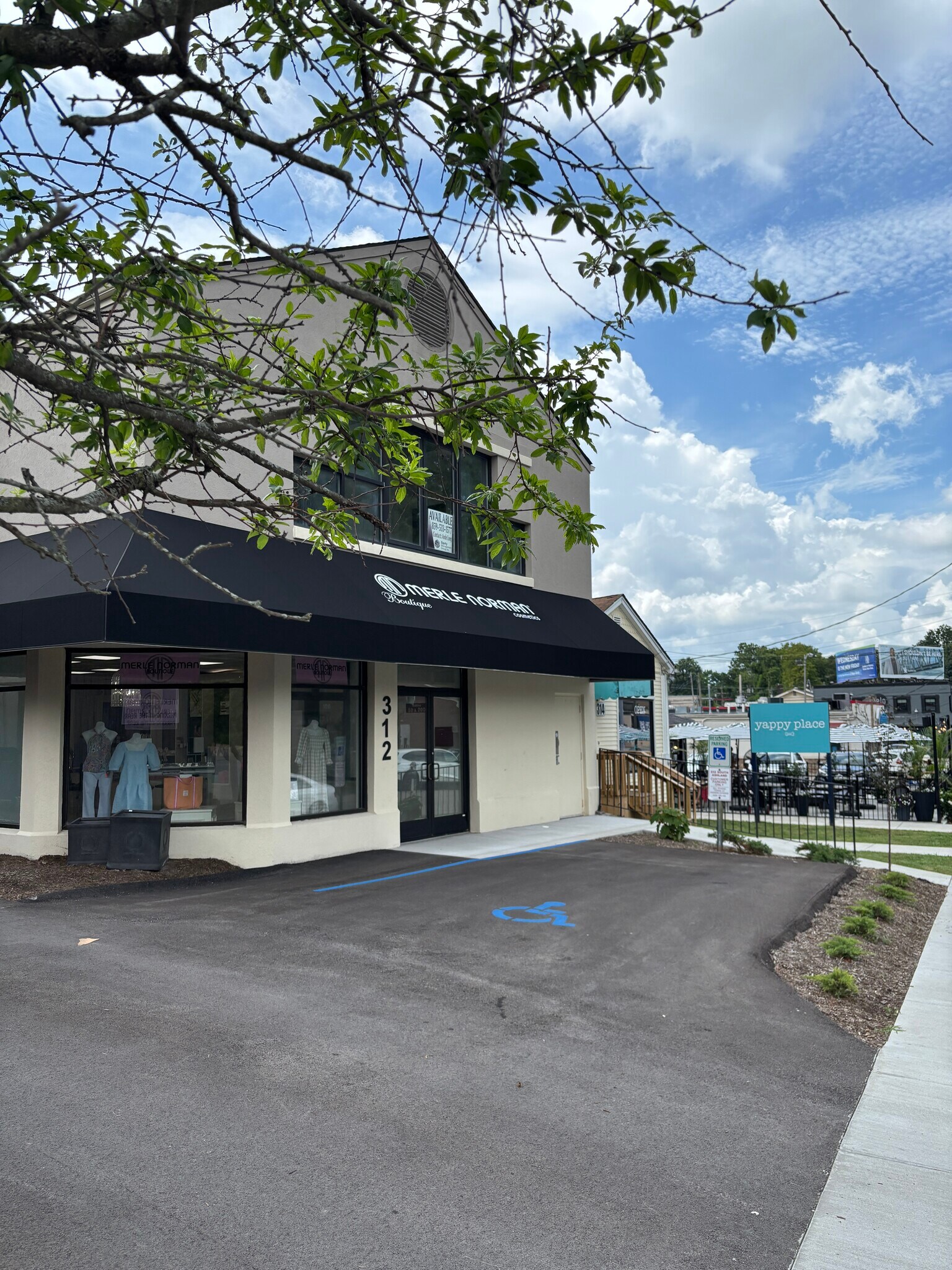 312 S Ashland Ave, Lexington, KY à louer Photo de l’immeuble– Image 1 sur 7