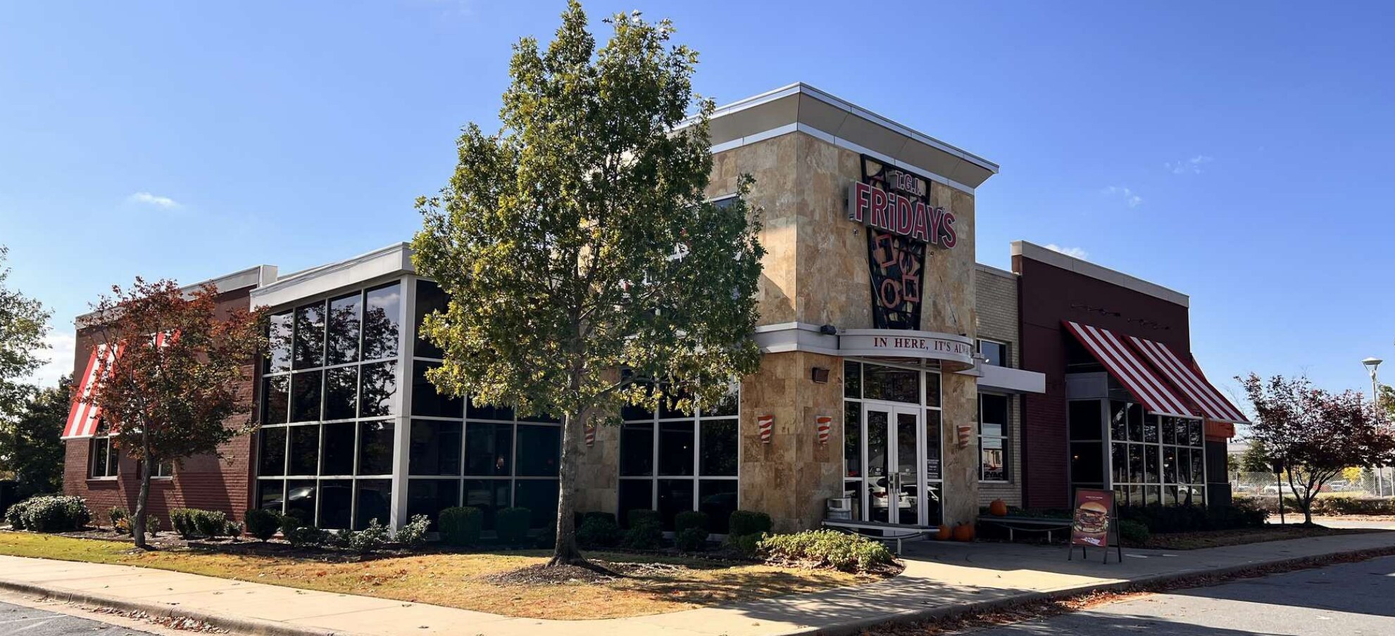 1105 E Oak St, Conway, AR à vendre Photo de l’immeuble– Image 1 sur 2