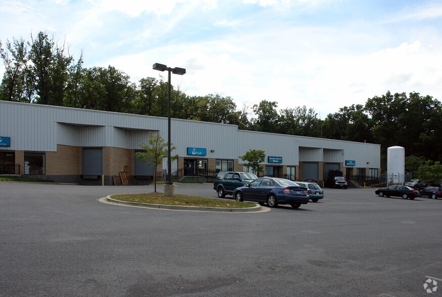 20 Southlawn Ct, Rockville, MD à vendre - Photo de l’immeuble – Image 2 sur 4